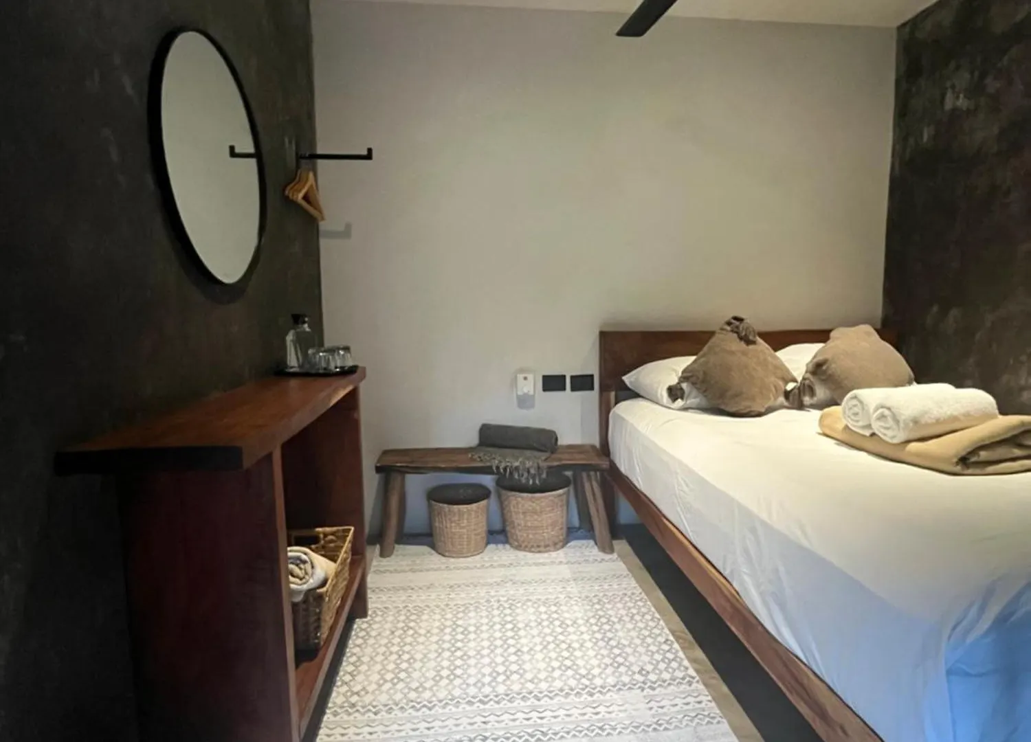 Meteora Stay & Coffeehouse Tulum Albergue